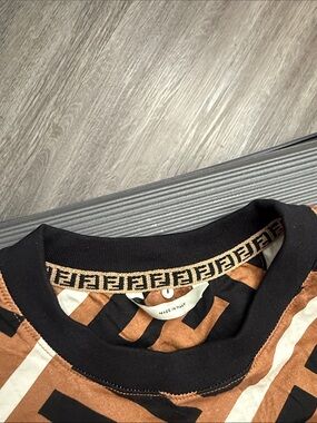 Fendi Black and Brown Logo-Stripe Tee